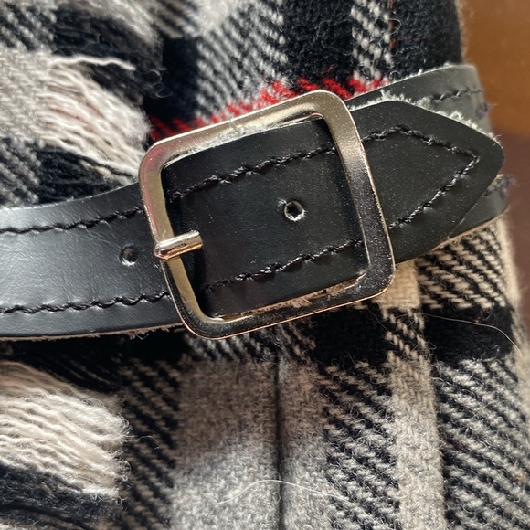 VINTAGE WOOL SKIRT - Picture 8 of 8